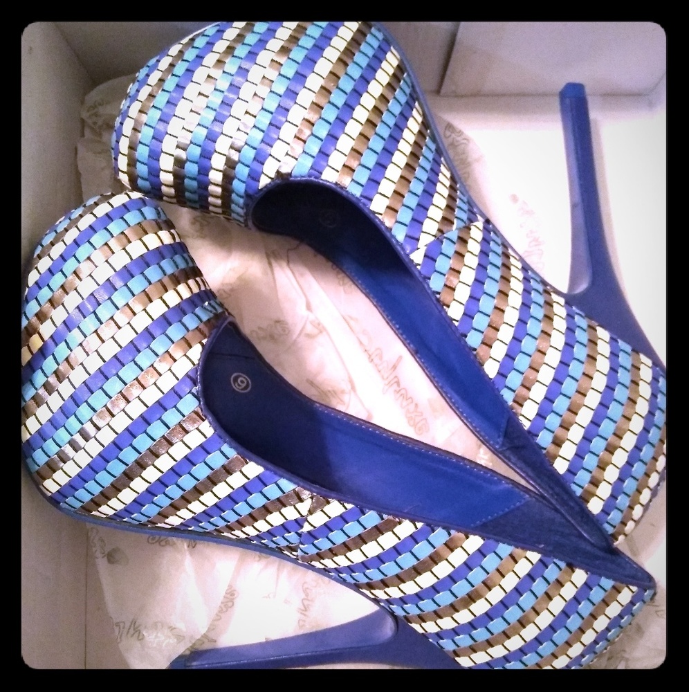 TrueLove Blue Multi Color High Heals Size 9